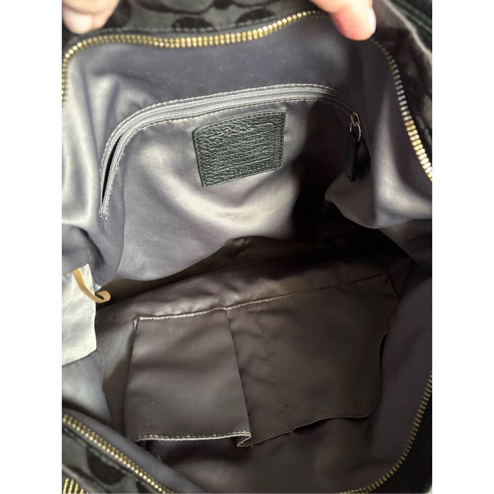 COACH - 🎉HP🎉 EUC Park Signature C Black Hobo/Leather Trim & Strap. BEAUTIFUL! - Picture 5 of 16